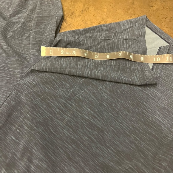 Lululemon Pace Breaker Short *9" in Navy, Size L - Picture 3 of 4